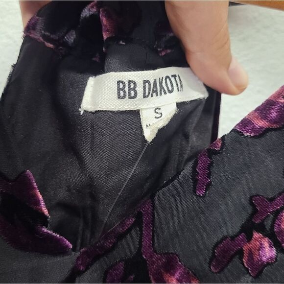 BB DAKOTA Floral Velvet Black/Wine Mini Party Dress Size Small - Picture 9 of 10